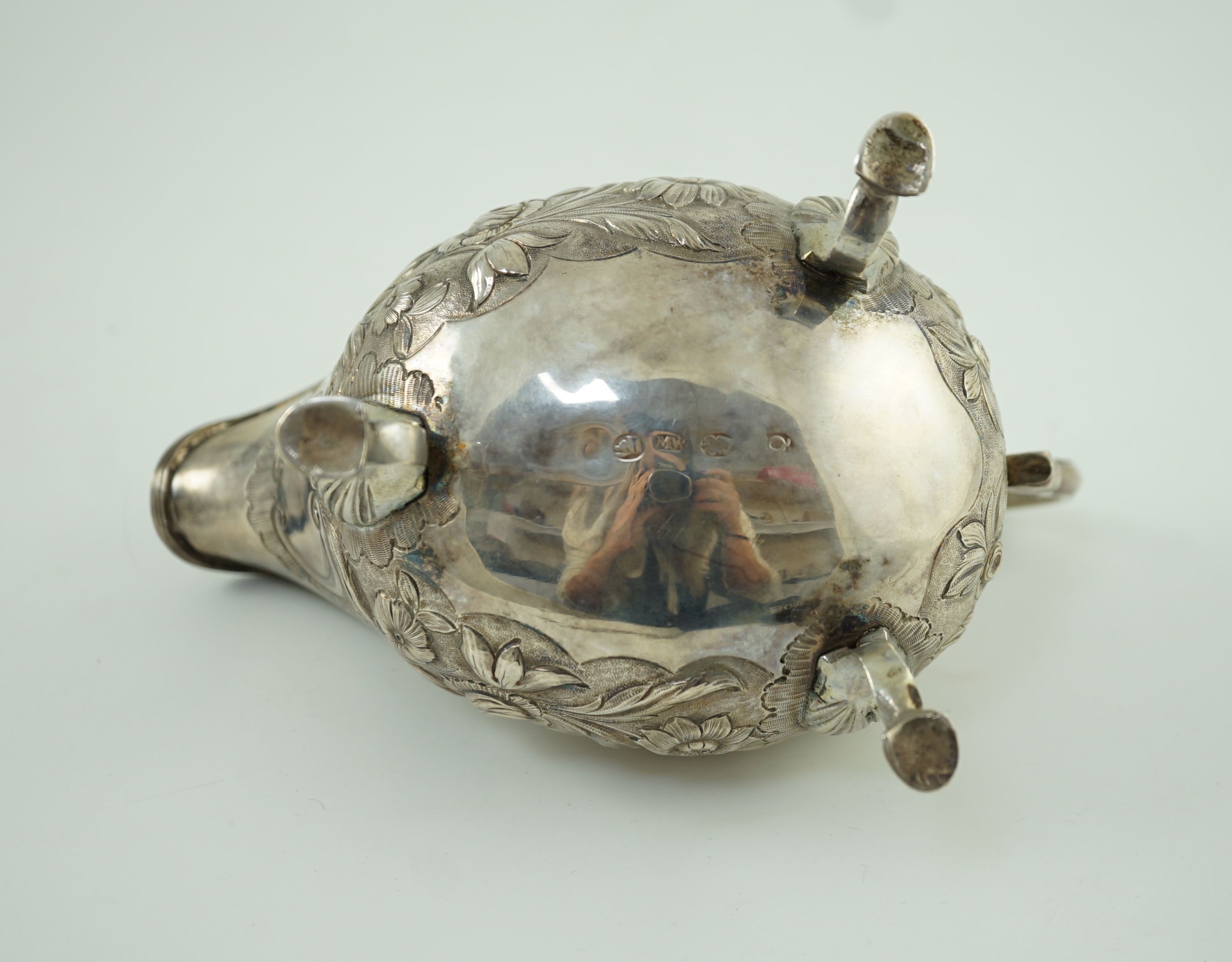 A George III Irish silver sauceboat, by Matthew West